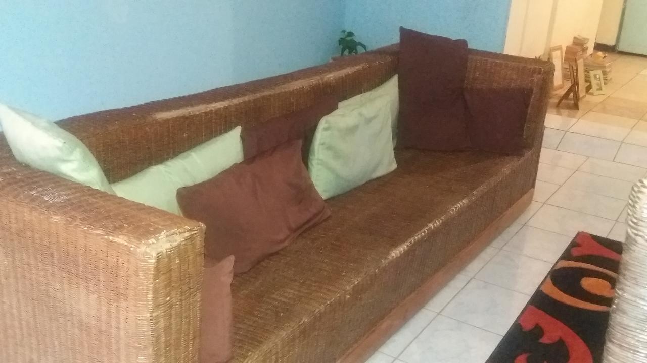 Kumunzi Backpackers Hostel ลุซากา ภายนอก รูปภาพ