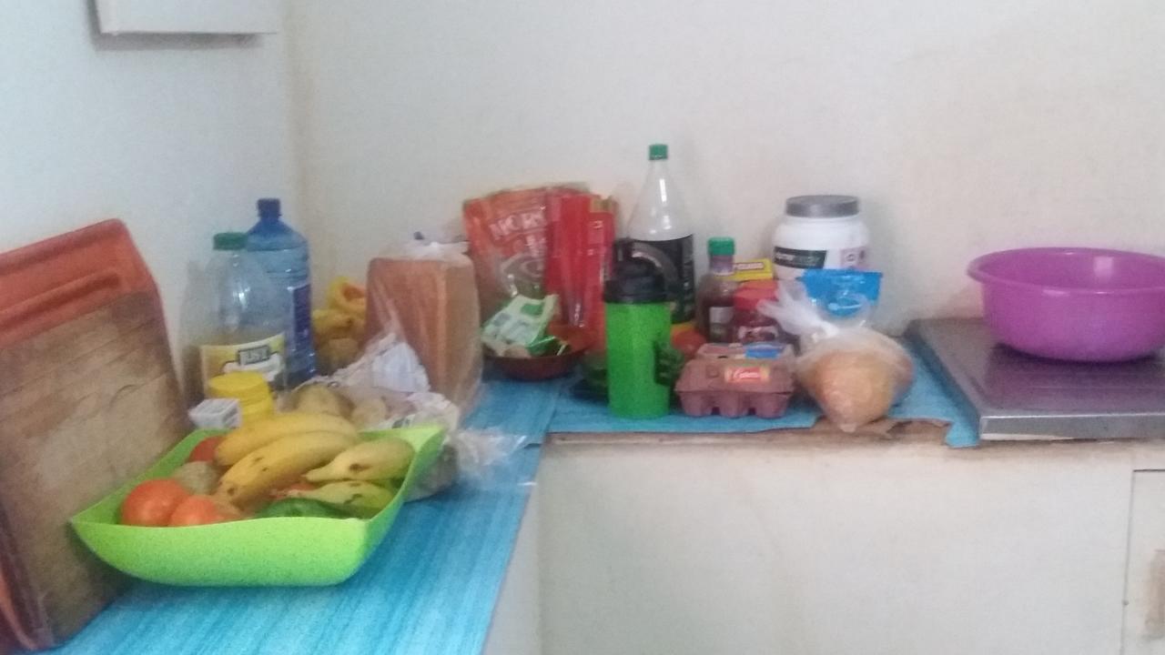 Kumunzi Backpackers Hostel ลุซากา ภายนอก รูปภาพ