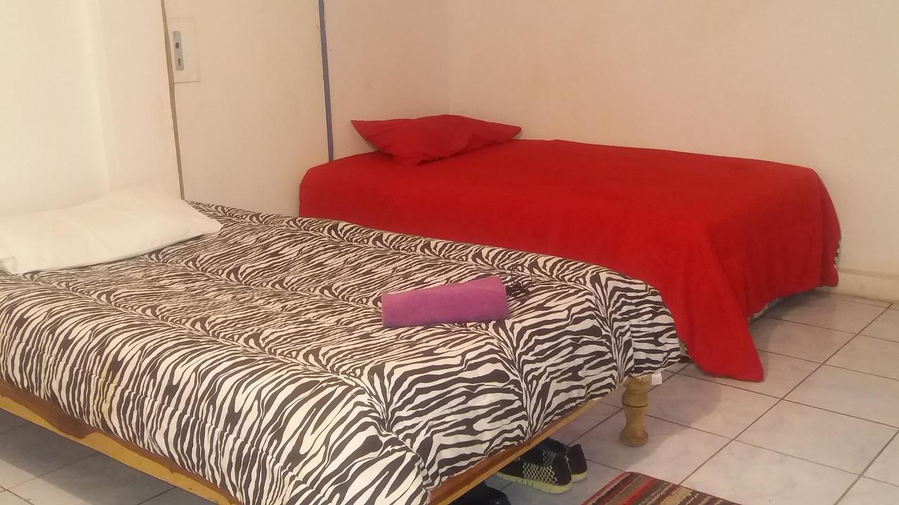 Kumunzi Backpackers Hostel ลุซากา ภายนอก รูปภาพ